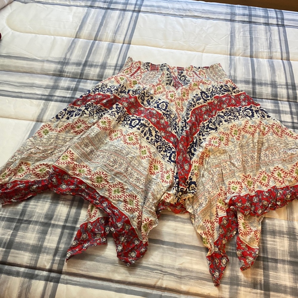 GORGEOUS Khaki & Co Handkerchief Hem Skirt